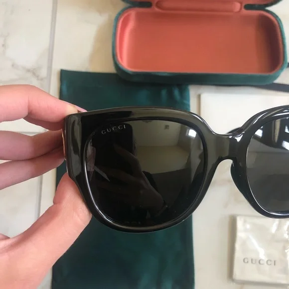 🔥NEW BLOGGERS CHOICE GUCCI SUNGLASSES 🔥 - Picture 8 of 15